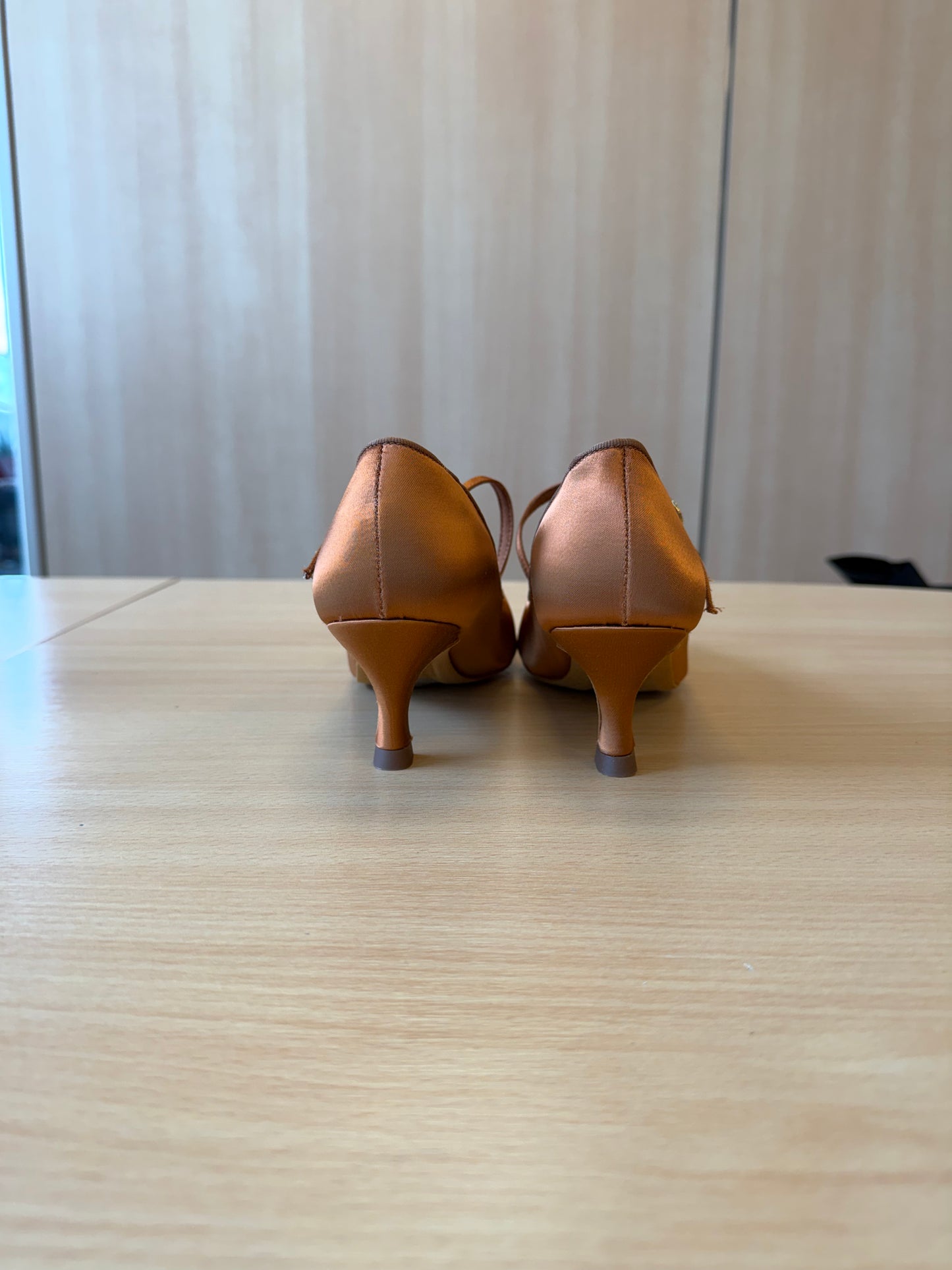 ICS Vista SingleStrap - Tan Satin - Size 8 - Wide (Vegan Soles)