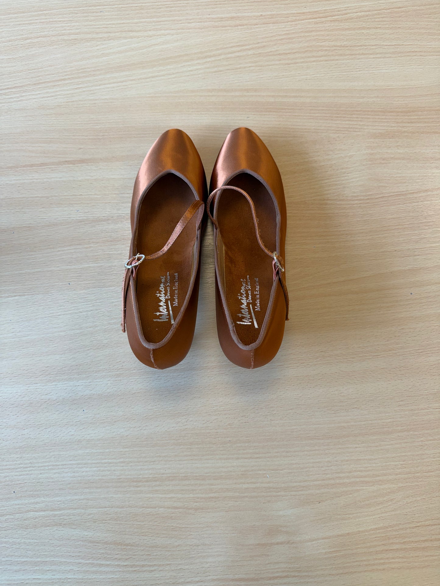 ICS Vista SingleStrap - Tan Satin - Size 8 - Wide (Vegan Soles)