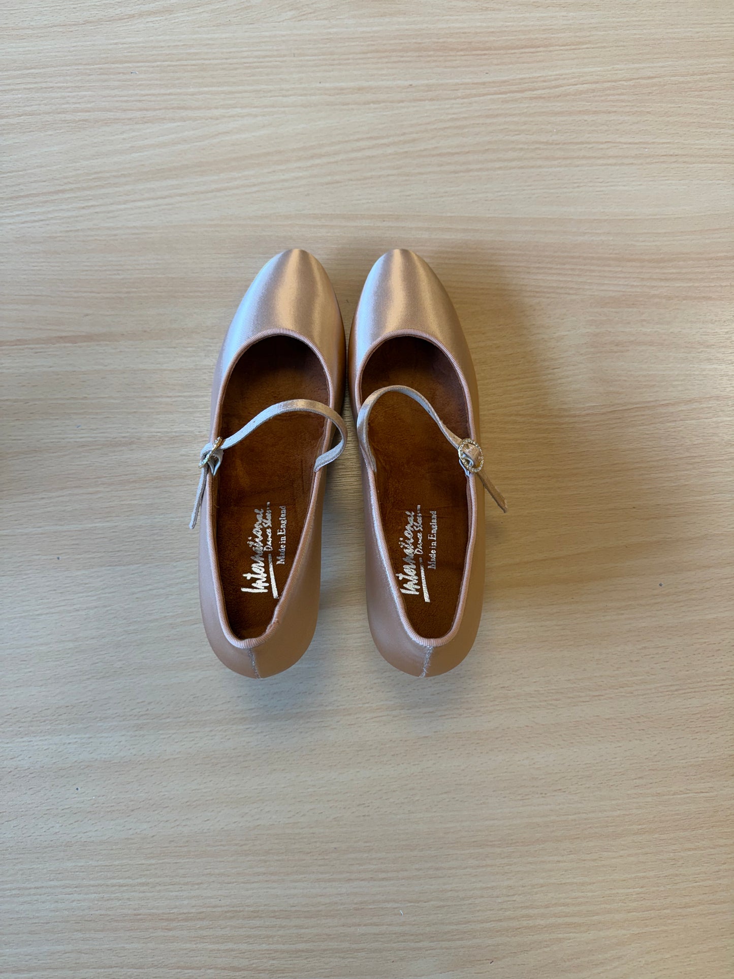 ICS Classic - Peach Satin - Size 8 - XX Narrow (Vegan Soles)