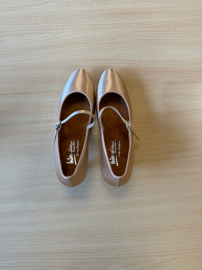 ICS Classic - Peach Satin - Size 8 - XX Narrow (Vegan Soles)