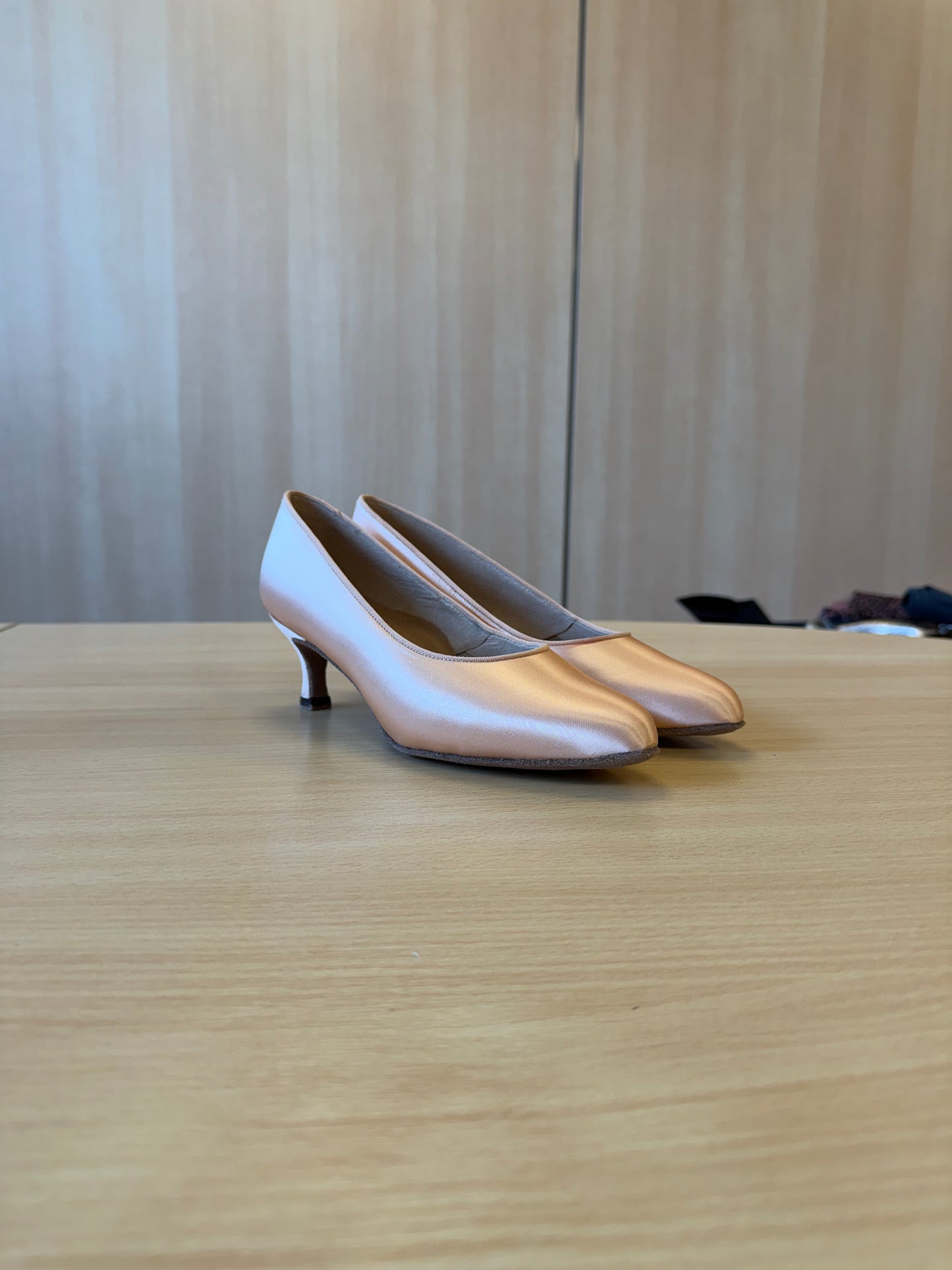 ICS RoundToe - Peach Satin - Size 5 - Regular