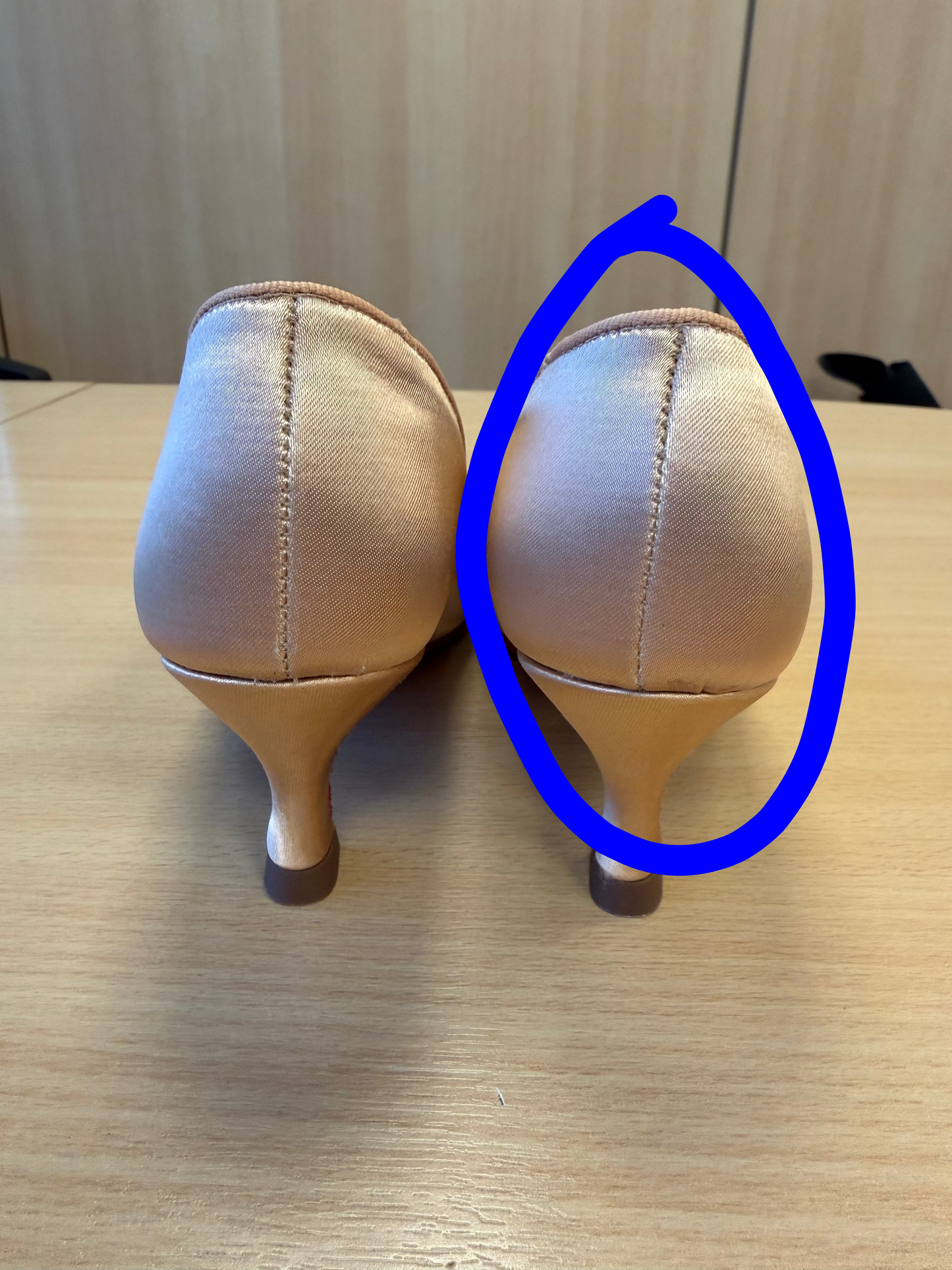 ICS SuperStar - Peach Satin - Size 4.5 - Regular