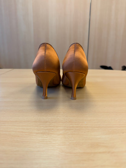 ICS RoundToe - Tan Satin - Size 6.5 - Regular