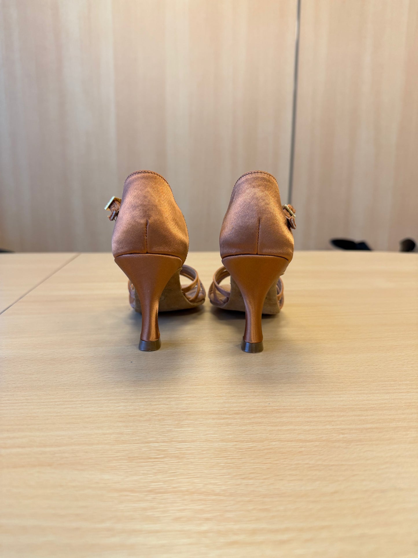 Bela - Tan Satin - Size 1.5 - Regular