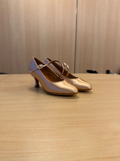 ICS RoundToe SingleStrap - Peach Satin - Size 3 - Narrow