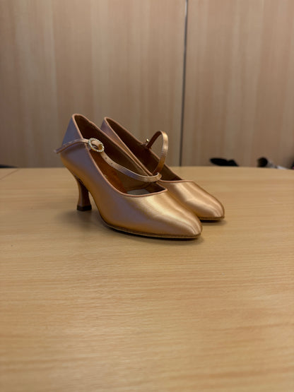 ICS RoundToe SingleStrap - Peach Satin - Size 3 - X Wide