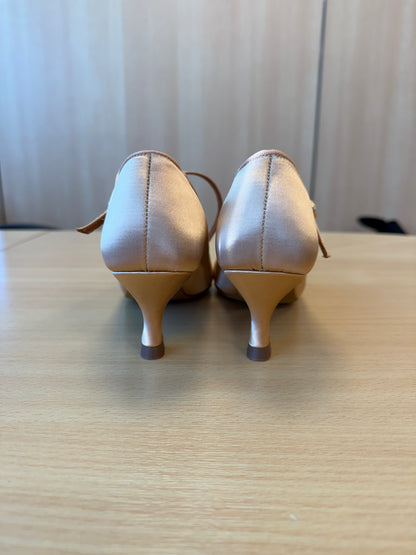 ICS RoundToe SingleStrap - Peach Satin - Size 5.5 - Regular