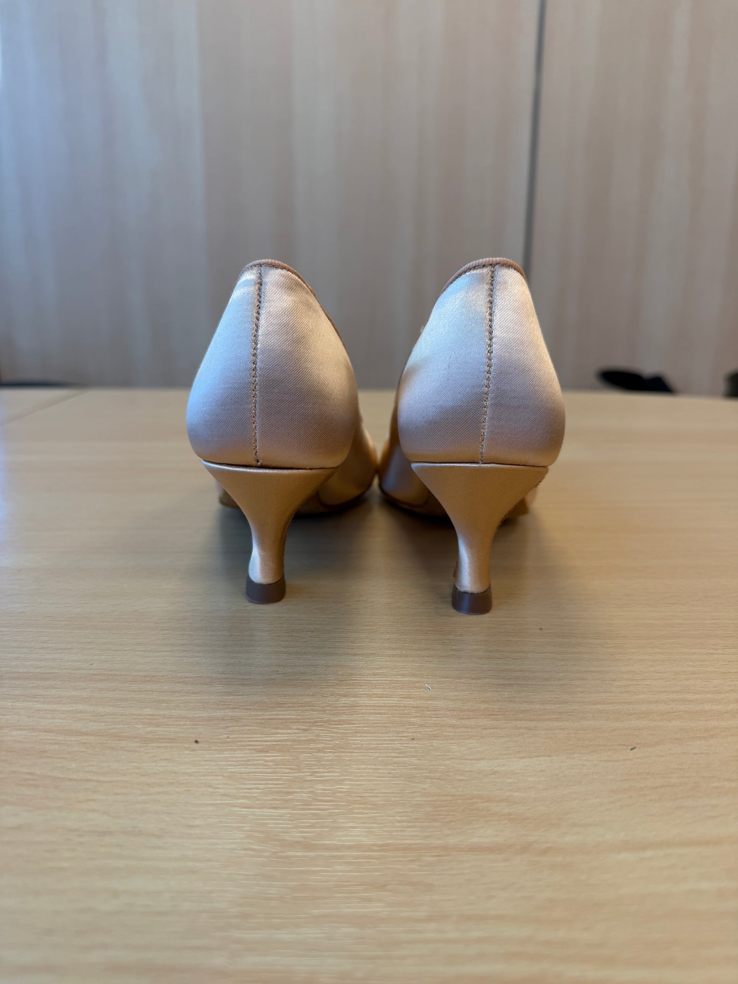 ICS RoundToe - Peach Satin - Size 6 - Regular