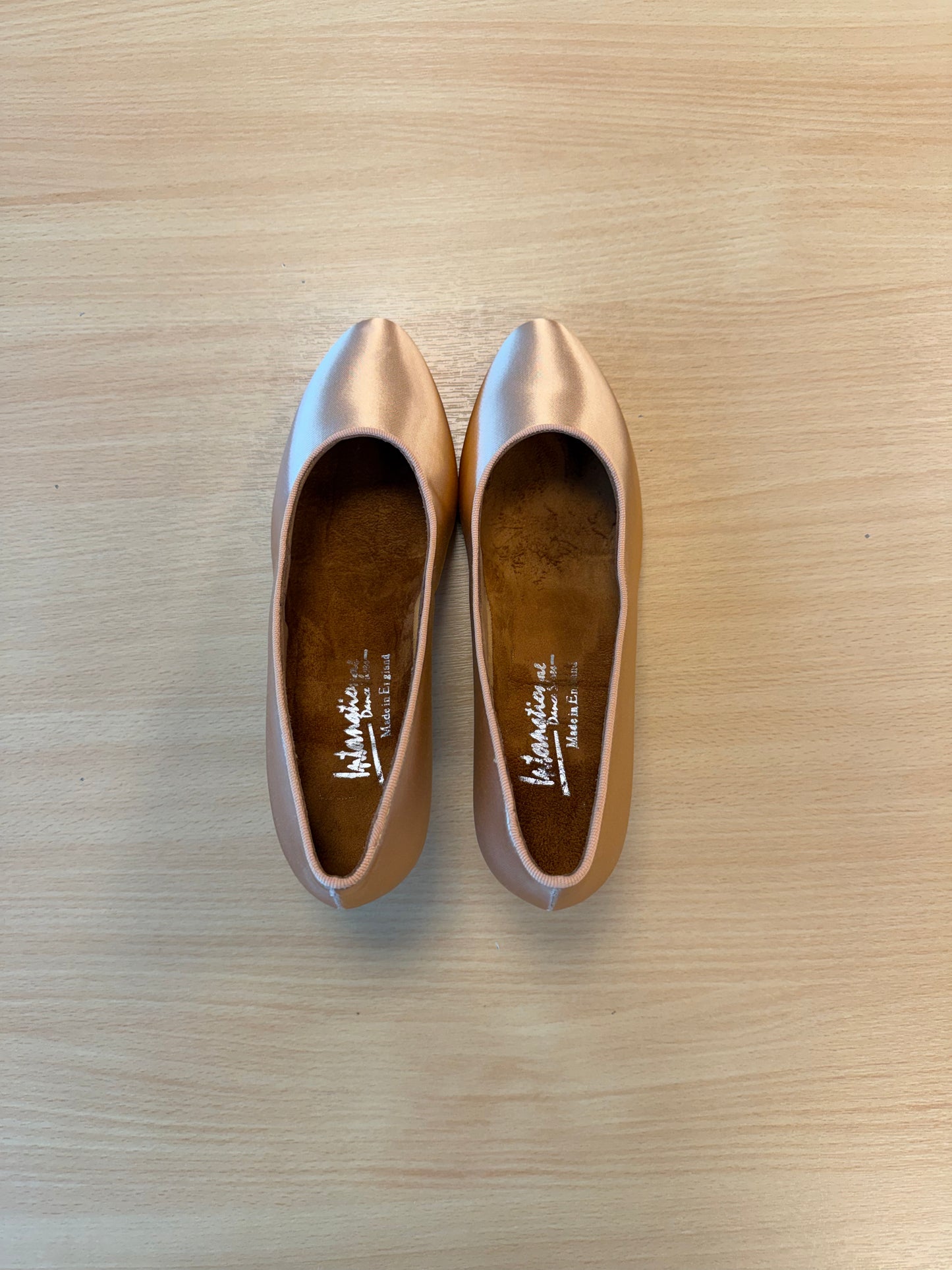 ICS RoundToe - Peach Satin - Size 6 - Regular