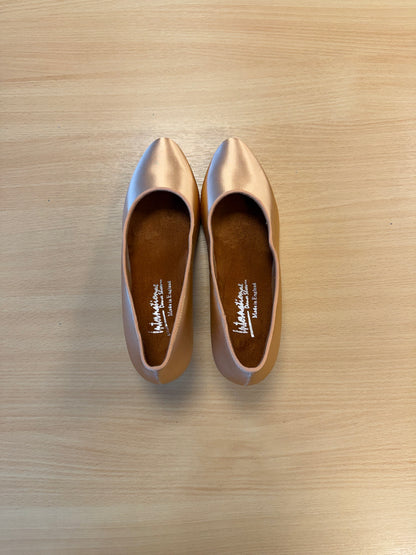 ICS RoundToe - Peach Satin - Size 6 - Regular