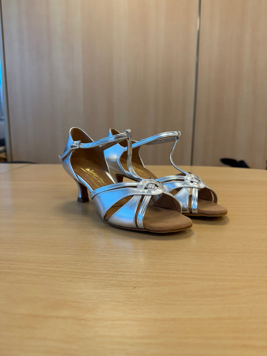 Mia T-Bar - Silver NotCalf - Size 4.5 - X Wide