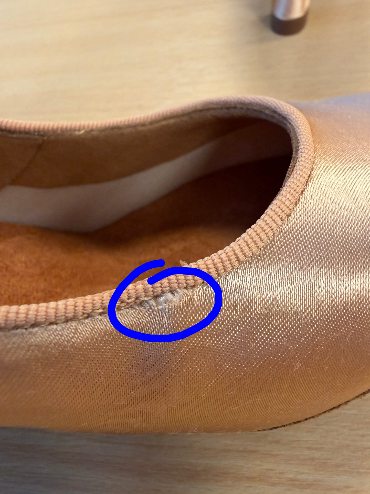 ICS RoundToe - Peach Satin - Size 4.5 - Regular