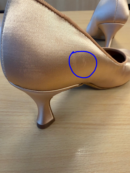 ICS RoundToe - Peach Satin - Size 4.5 - Regular