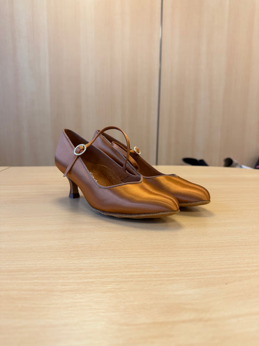 ICS Vista SingleStrap - Tan Satin - Size 5 - Regular