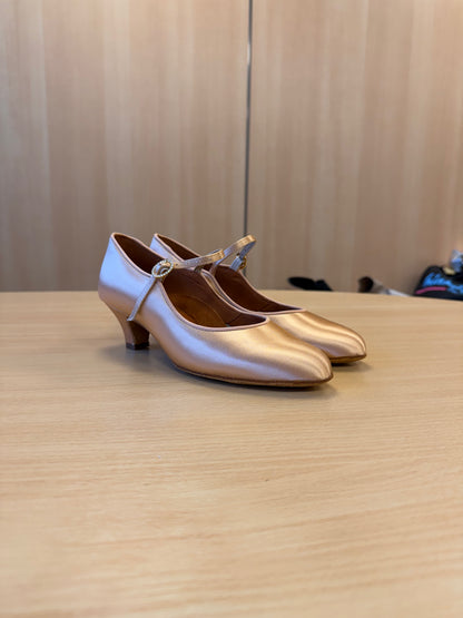 ICS Classic - Peach Satin - Size 5 - Regular