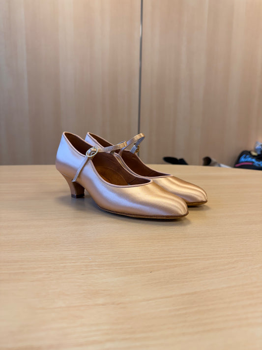 ICS Classic - Peach Satin - Size 5 - Regular