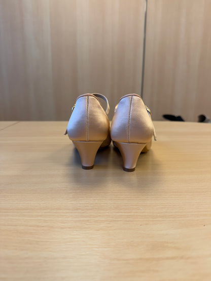ICS Classic - Peach Satin - Size 5 - Regular