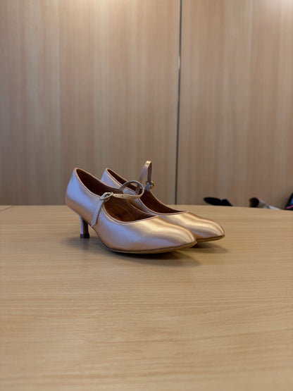 ICS Classic - Peach Satin - Size 4.5 - Regular