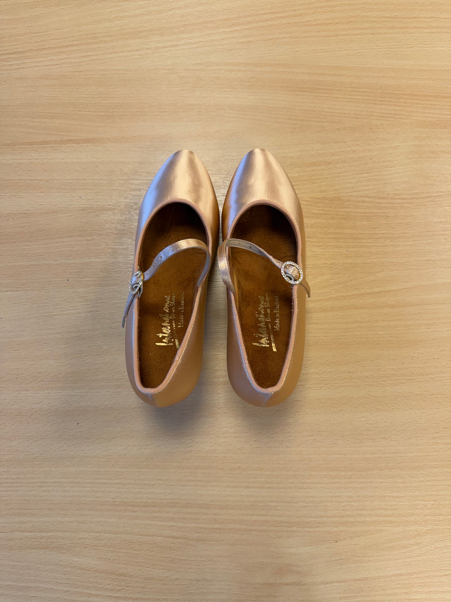 ICS Classic - Peach Satin - Size 4.5 - Regular