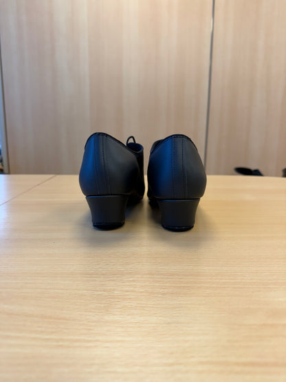 Rumba - Black NotCalf (Size 8.5)