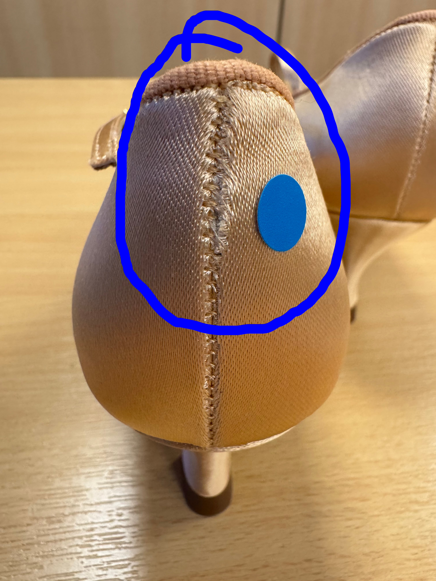 ICS Classic - Peach Satin - Size 2.5 - Narrow