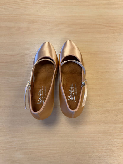 ICS RoundToe SingleStrap - Peach Satin - Size 5.5 - Regular