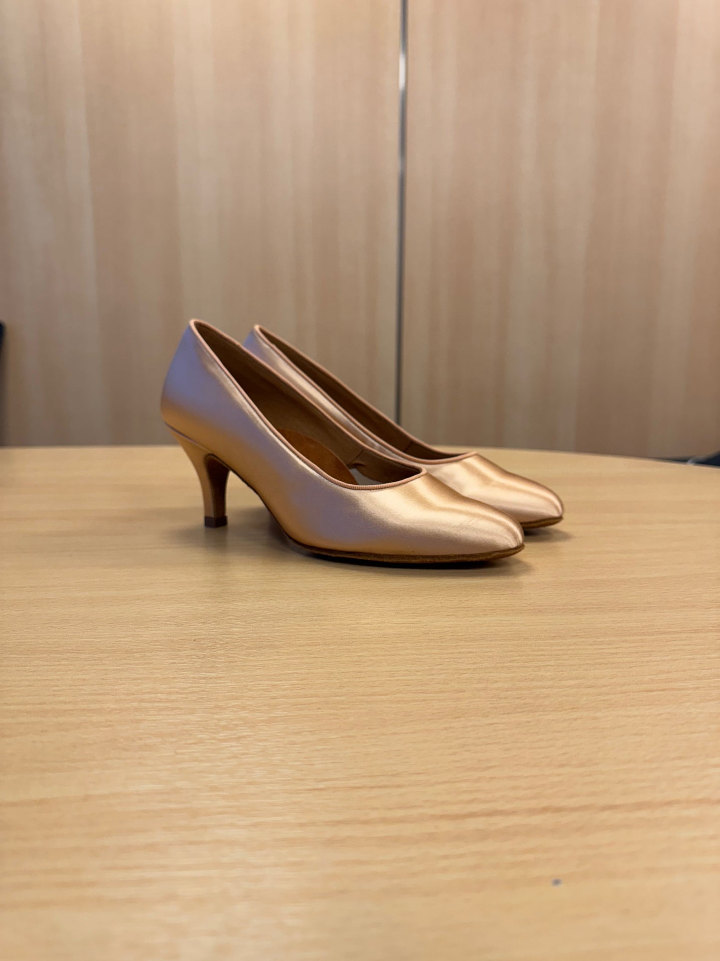 ICS RoundToe - Peach Satin - Size 6 - Regular