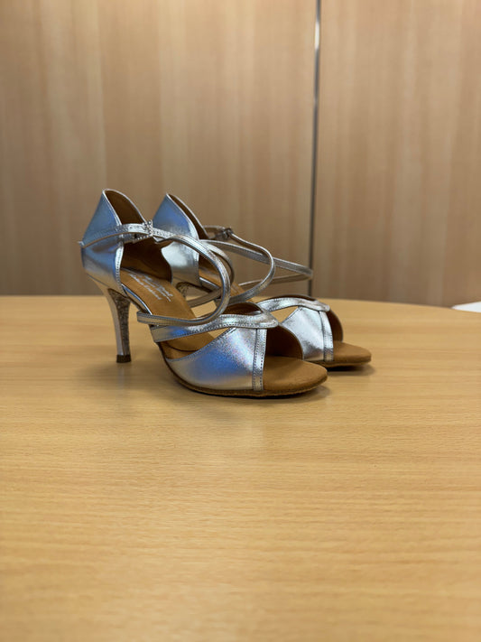 Bianca - Silver NotCalf - Size 5.5 - Regular (Silver Glitter)