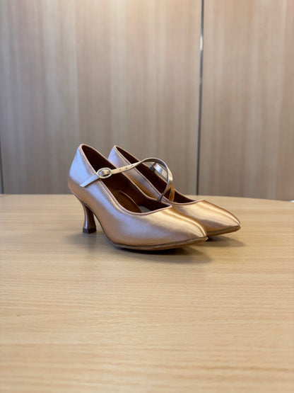ICS RoundToe SingleStrap - Peach Satin - Size 4 - X Wide