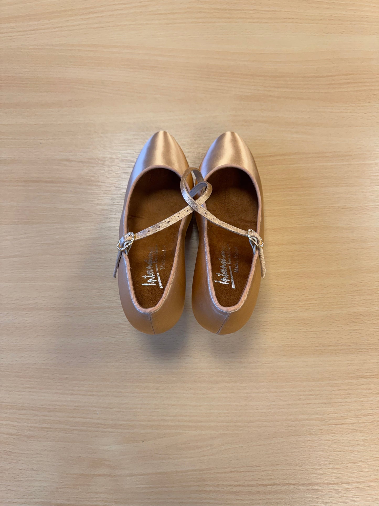 ICS RoundToe SingleStrap - Peach Satin - Size 4 - X Wide