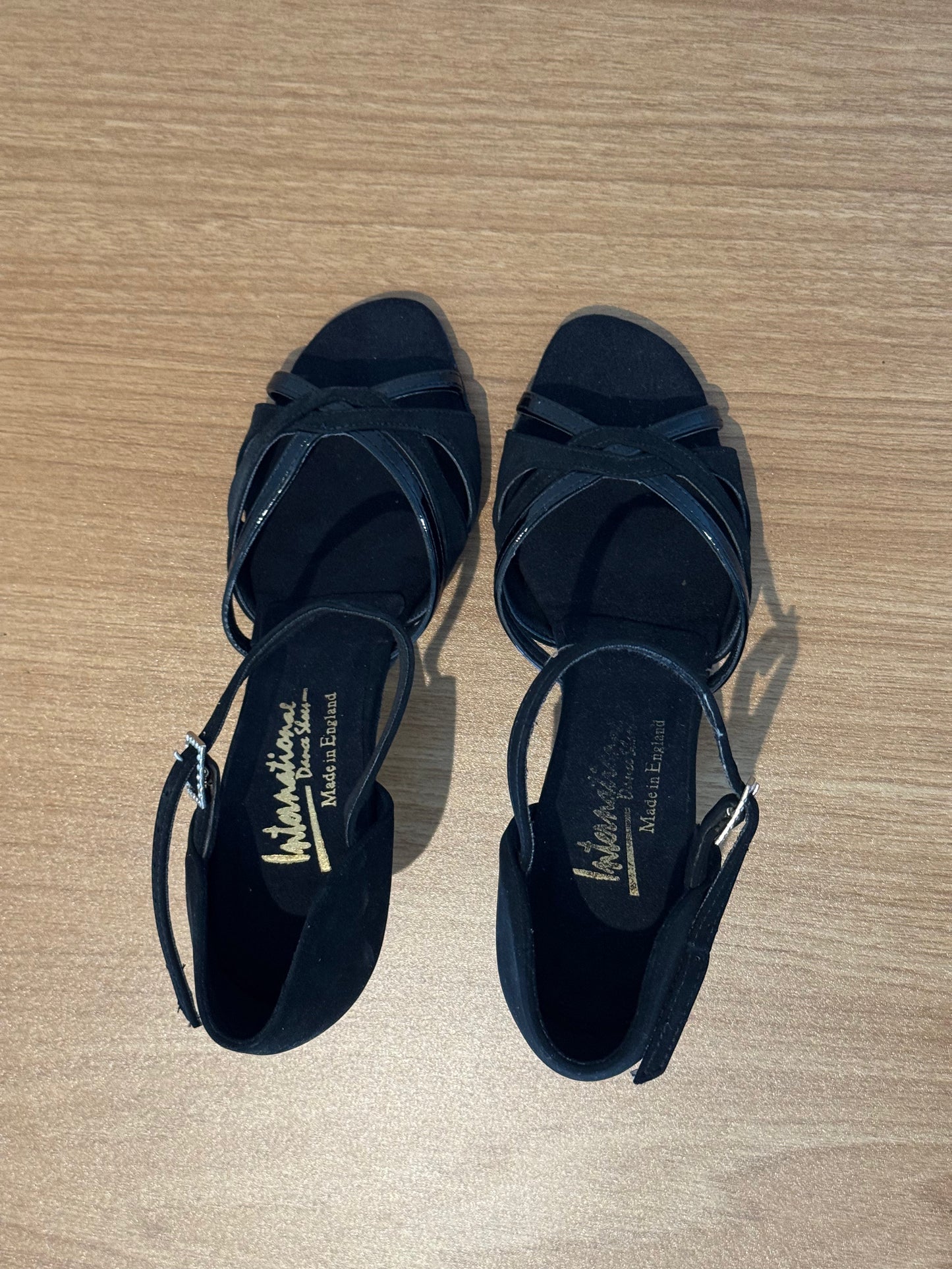 Sophie - BlackNubuck/BlackPatent - Size 5 - Regular