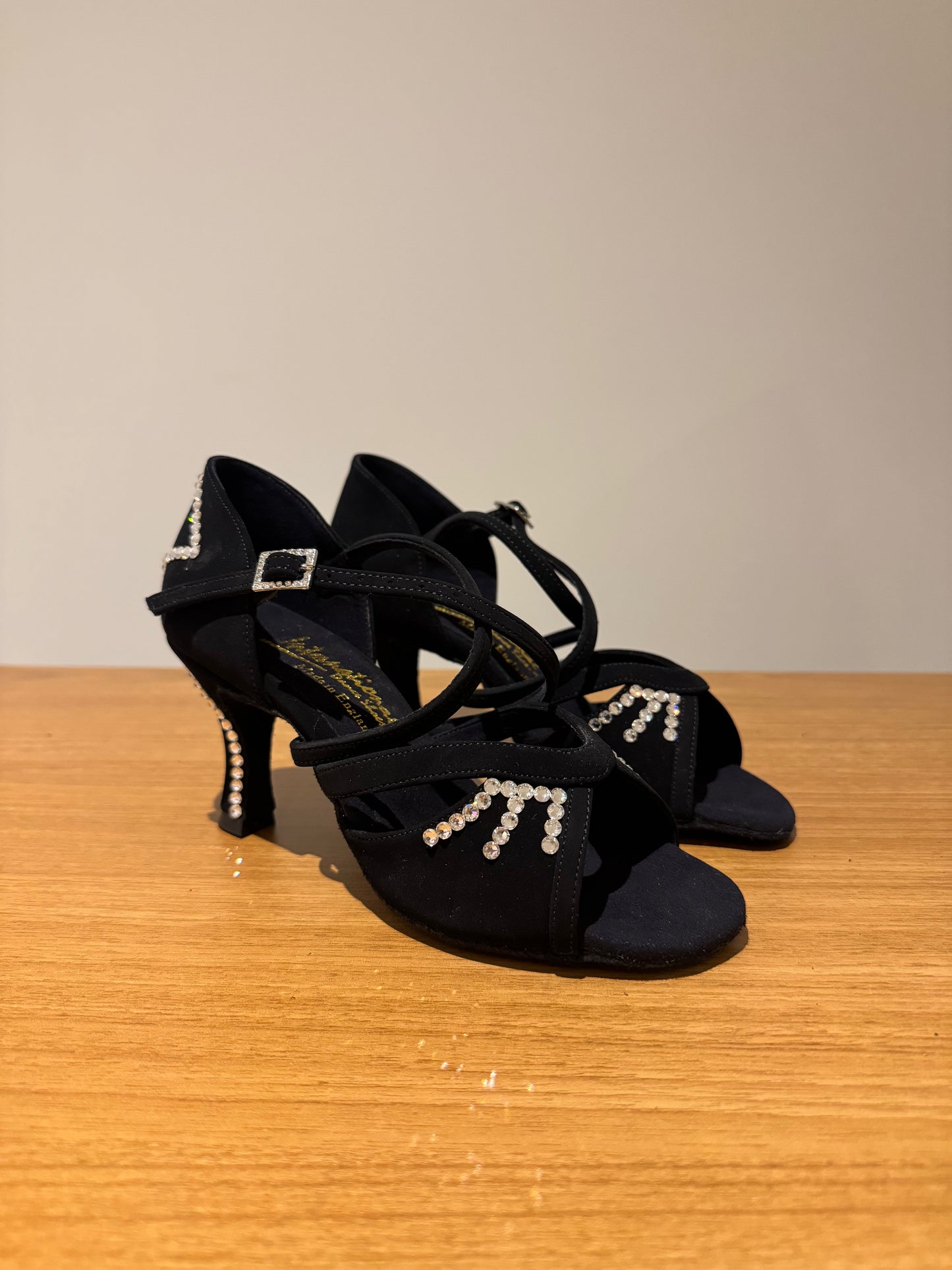 Bianca Crystal - Black Nubuck - Size 4.5 - Regular