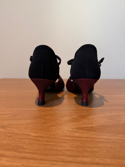 Vienna - BlackNubuck/RedGlitter - Size 4.5 - Regular