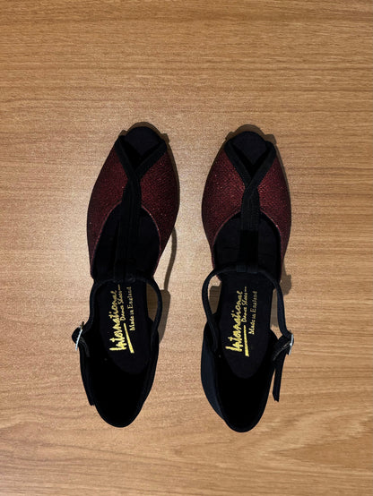 Vienna - BlackNubuck/RedGlitter - Size 4.5 - Regular