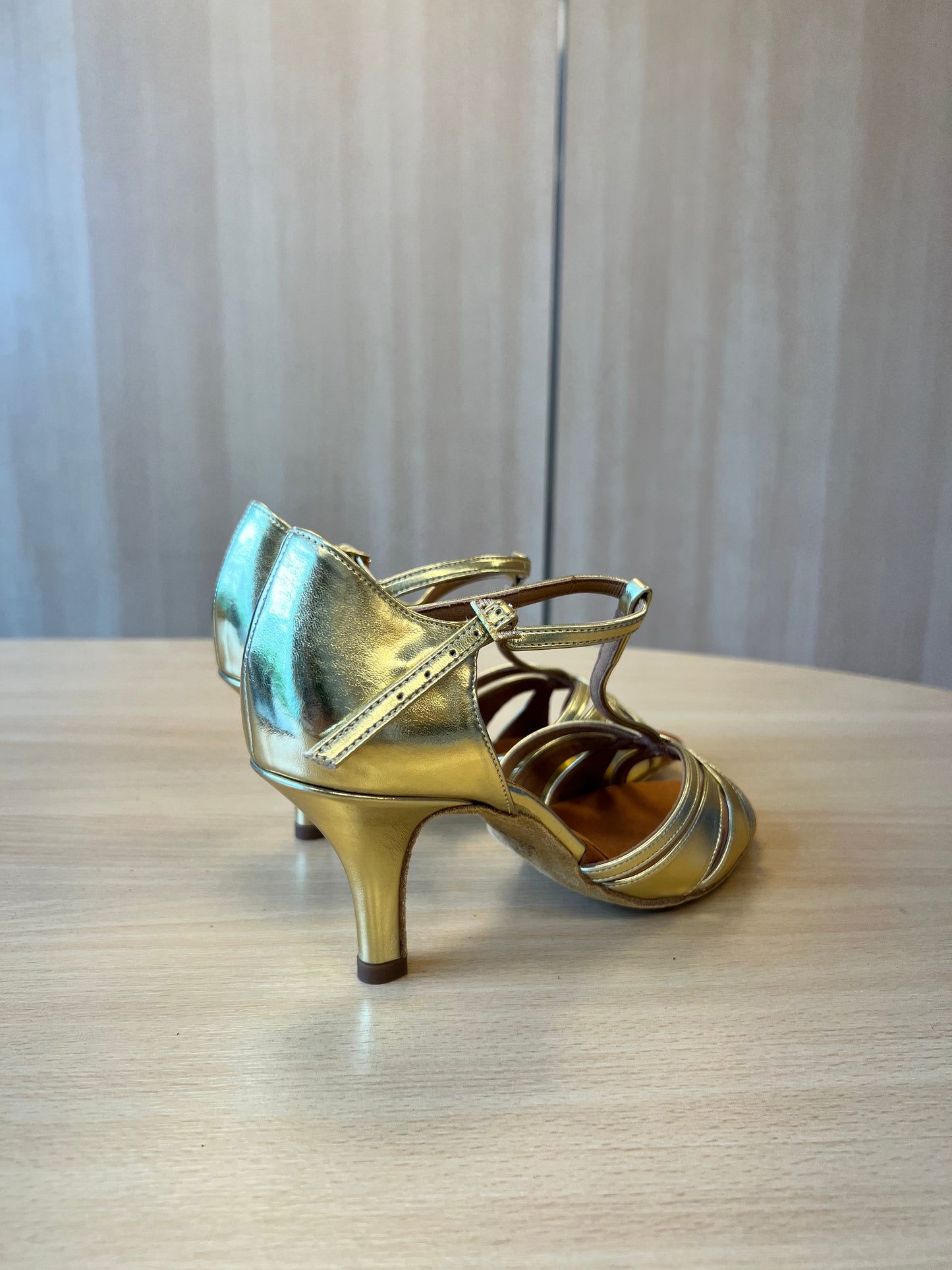 Mia T-Bar - Gold NotCalf (Size 5.5)