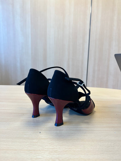 Bianca - Black Nubuck/Merlot Patent (Size 3.5)