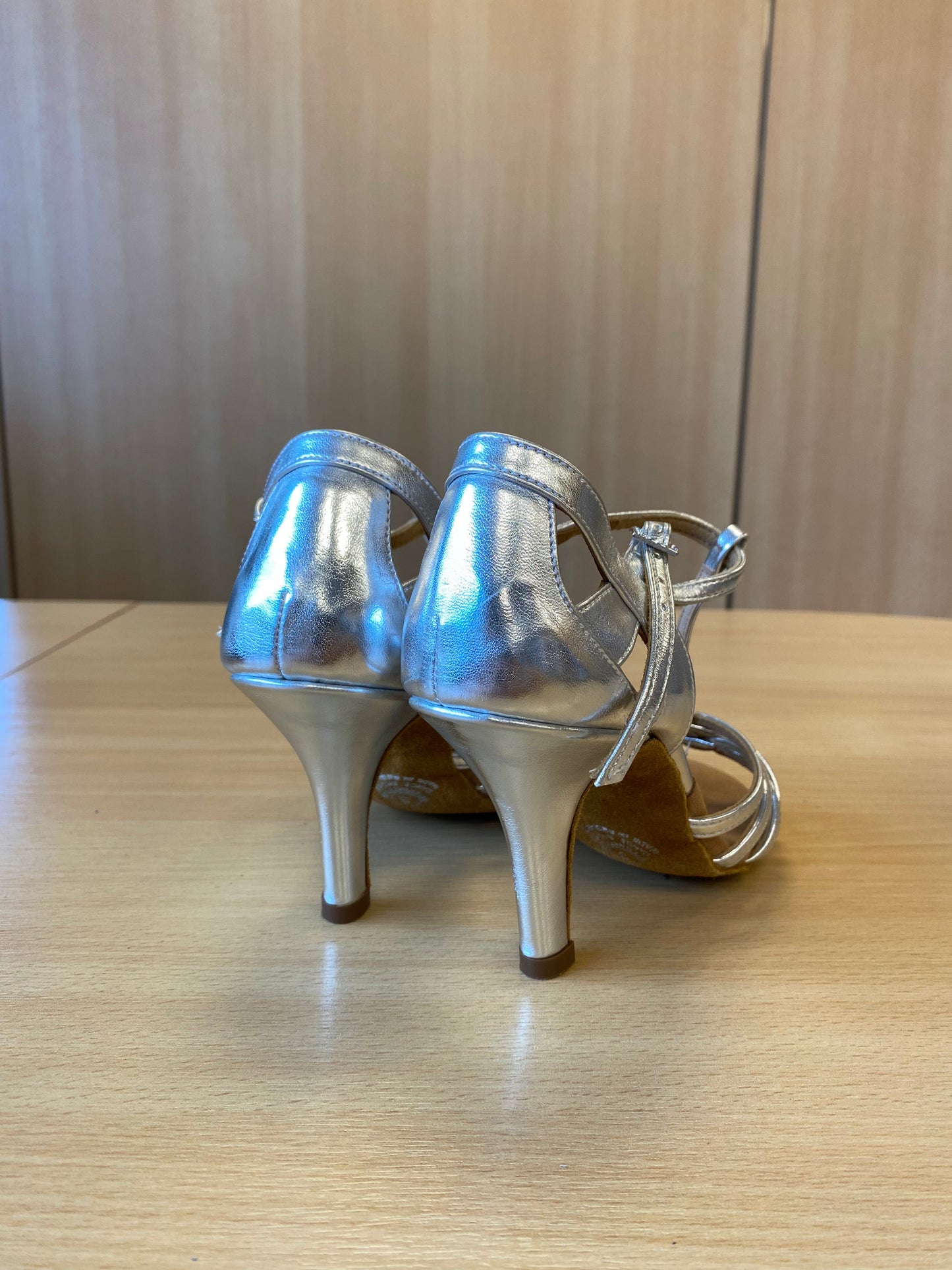Lucia - Siliver NotCalf (Size 3)