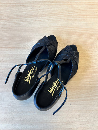 2002 - Black NotCalf/Black Snake (Size 3.5W)